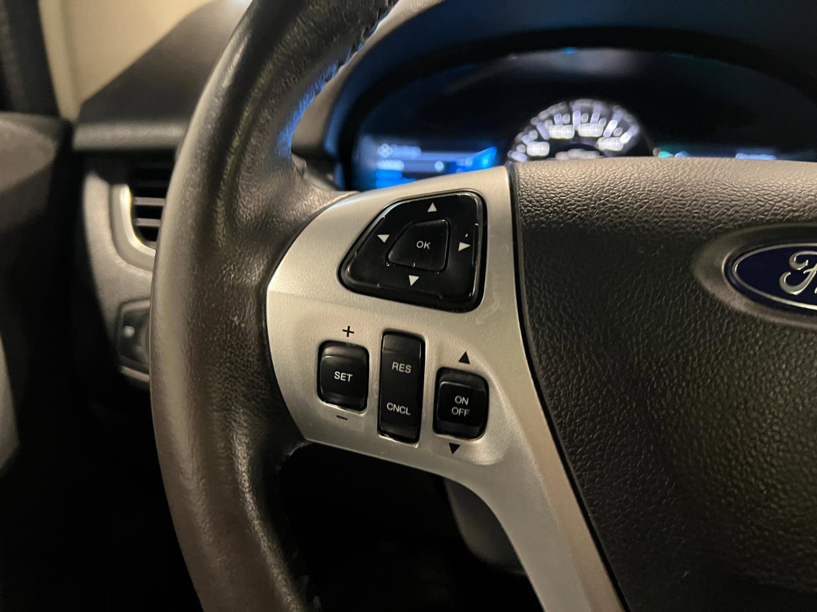 Used 2014 Ford Edge SEL w/ Equipment Group 205A image 13