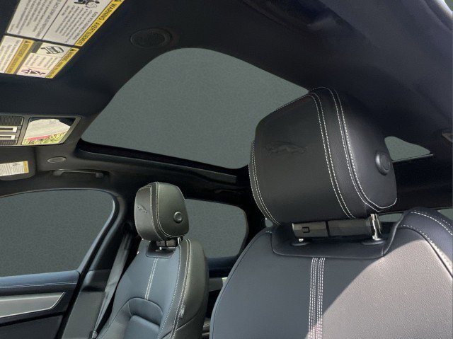 New 2026 Jaguar F-PACE R-Dynamic S image 16