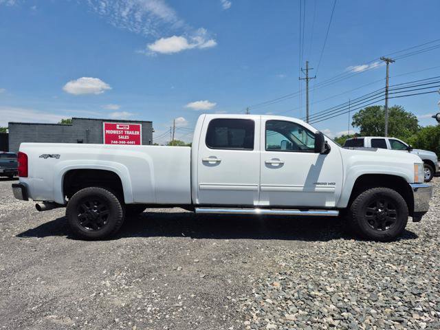 Used 2011 Chevrolet Silverado 3500 LTZ w/ LTZ Plus Package AWD/4WD image 3