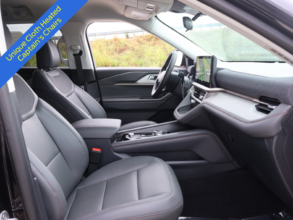 New 2026 Ford Explorer Active w/ Active Comfort Package AWD/4WD image 9