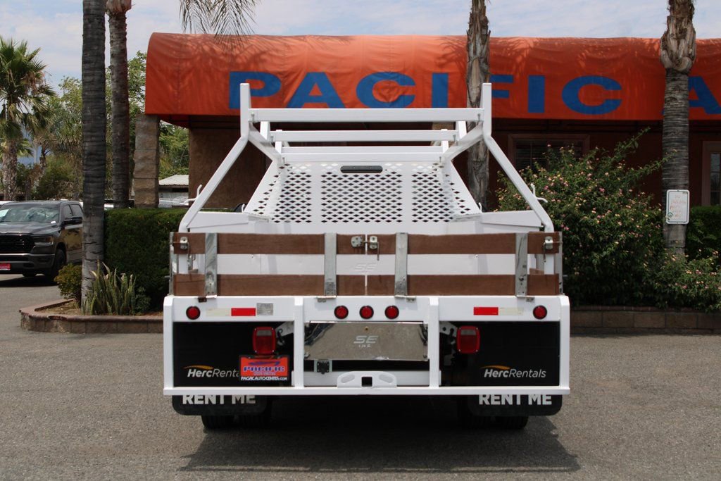 Used 2017 Ford F550 2WD Crew Cab Super Duty image 6