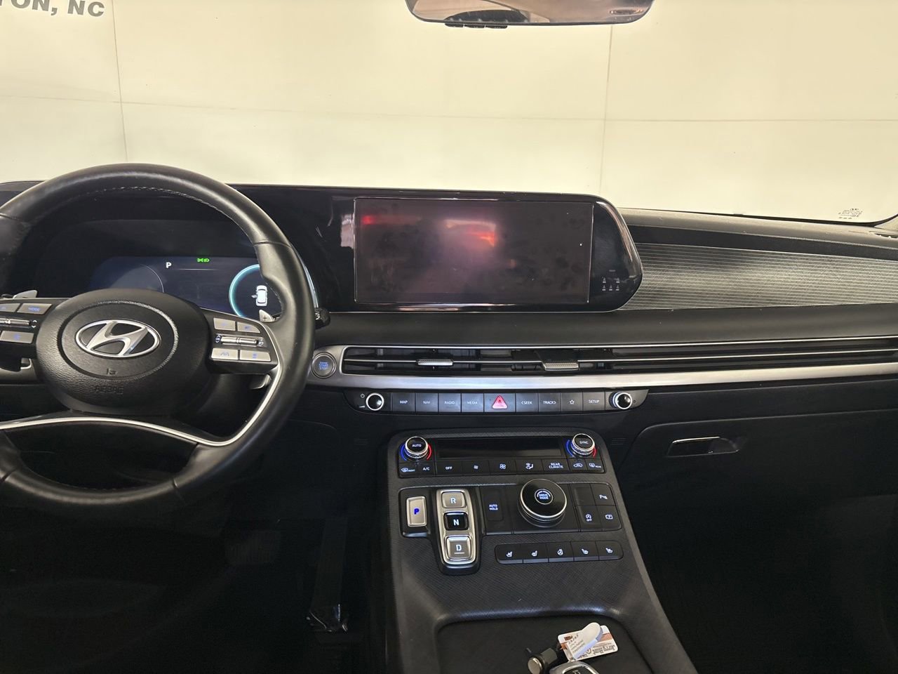 Used 2023 Hyundai Palisade Limited w/ Cargo Package image 26