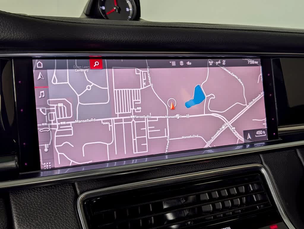 Used 2021 Porsche Panamera RWD image 31