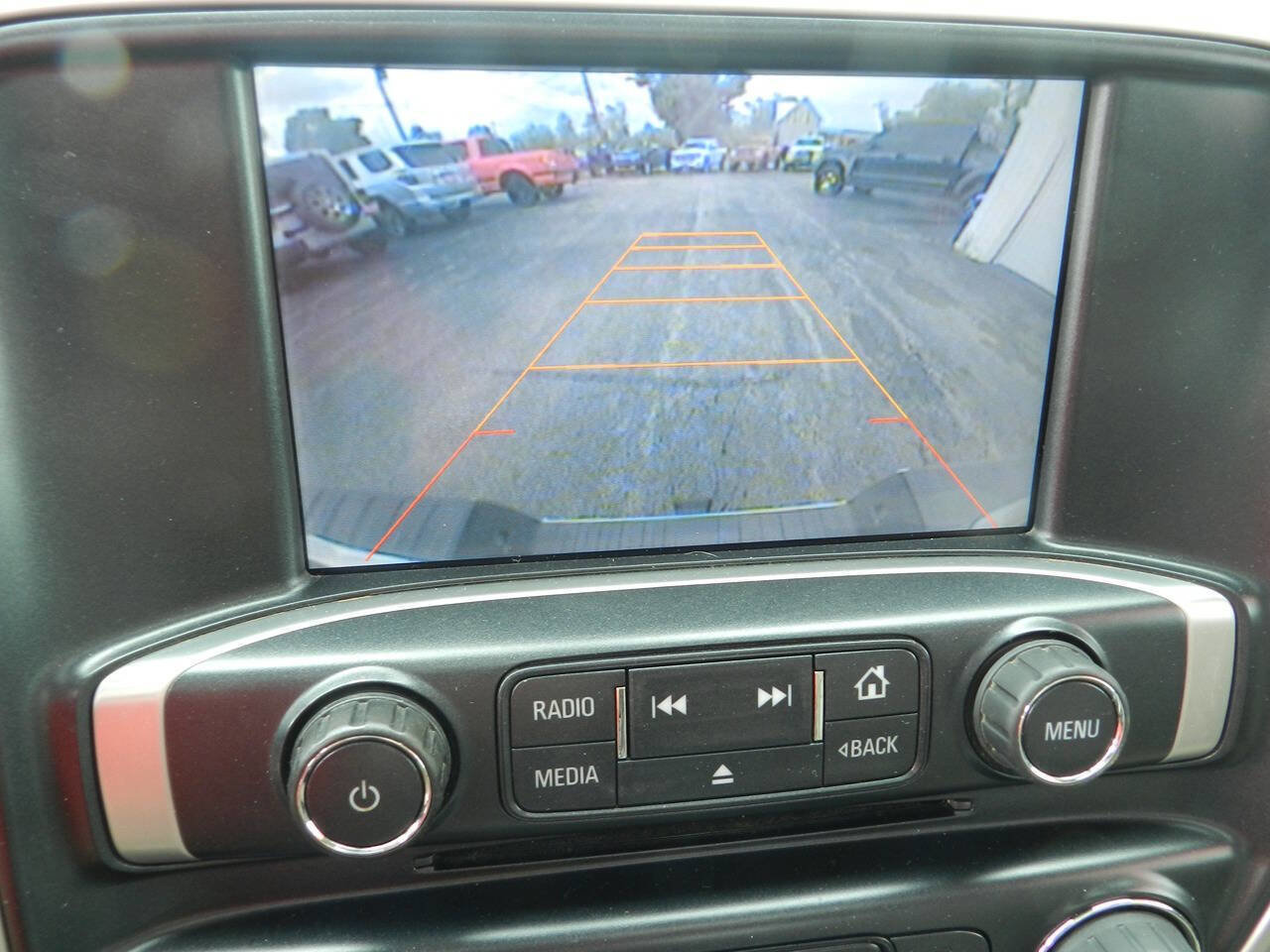 Used 2015 GMC Sierra 2500 SLT w/ Duramax Plus Package AWD/4WD image 18