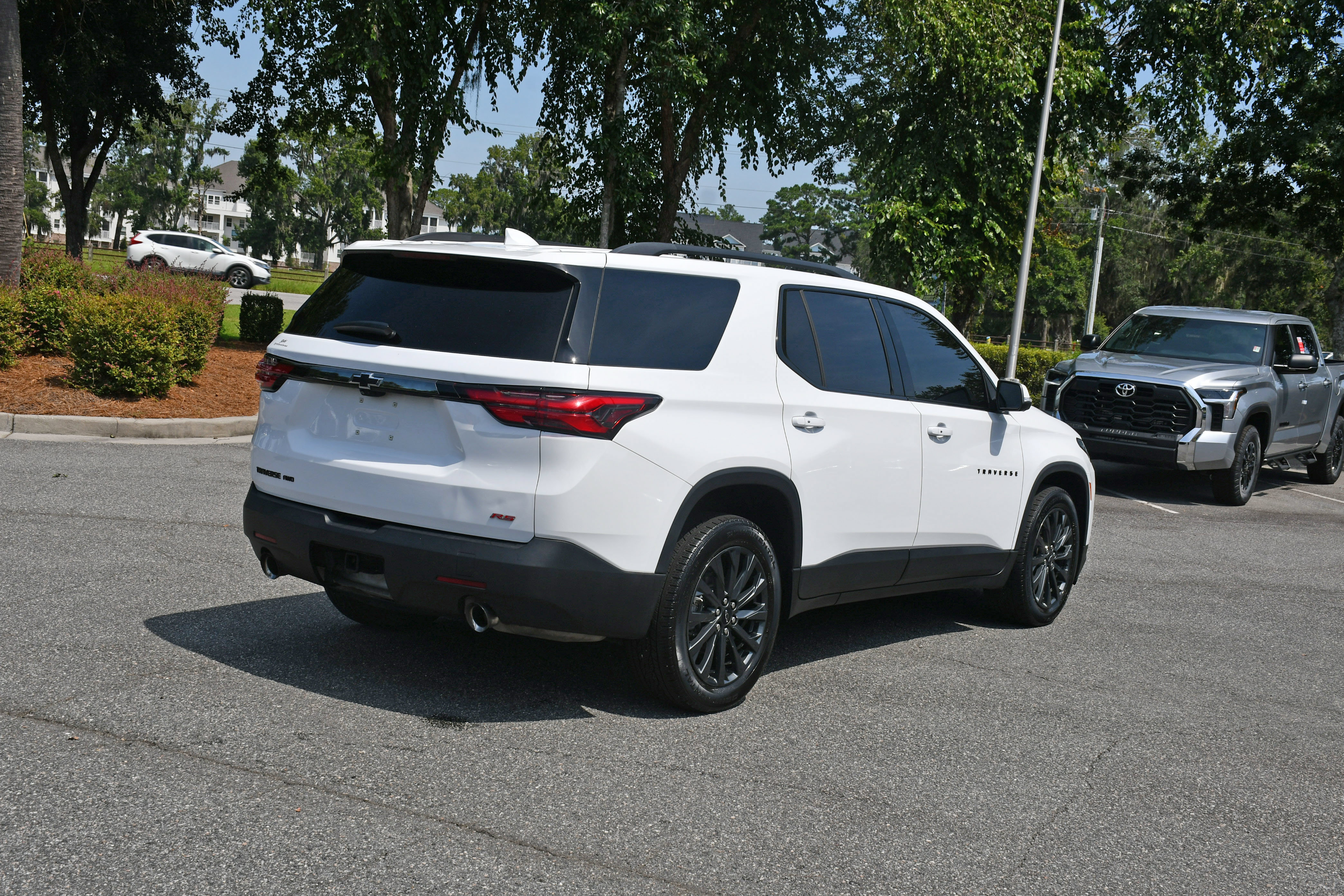 Used 2023 Chevrolet Traverse RS w/ LPO, Floor Liner Package AWD/4WD image 4