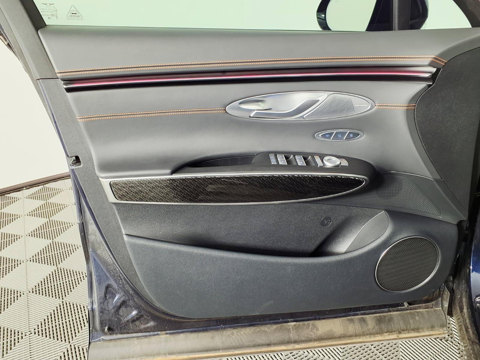 Certified 2026 Genesis GV70 3.5T Sport Prestige AWD/4WD image 16