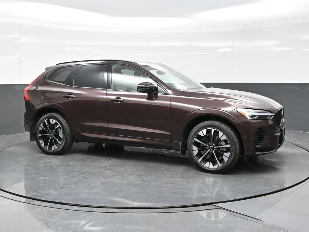 New 2026 Volvo XC60 T8 Plus w/ Climate Package AWD/4WD image 8