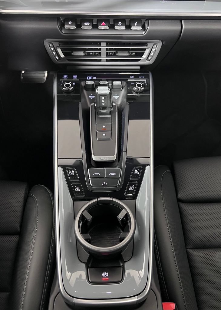 Certified 2023 Porsche 911 Carrera 4S AWD/4WD image 33