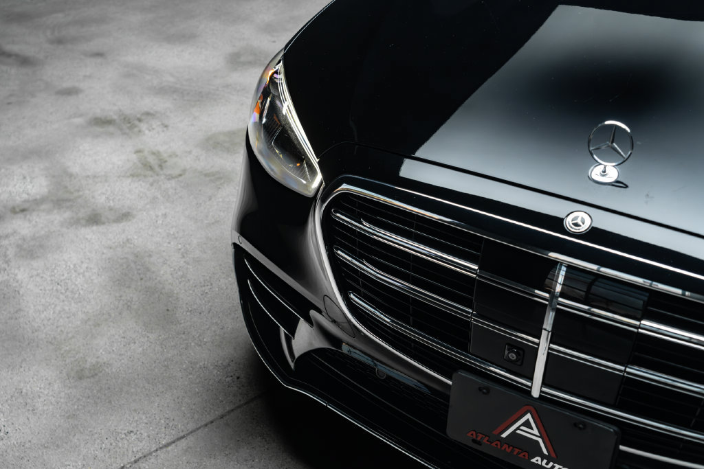 Used 2022 Mercedes-Benz S 500 4MATIC w/ AMG Line Package image 6