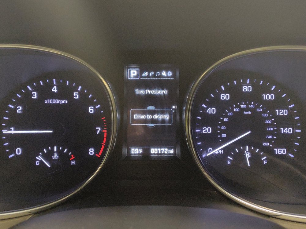 Used 2018 Hyundai Santa Fe Limited image 23