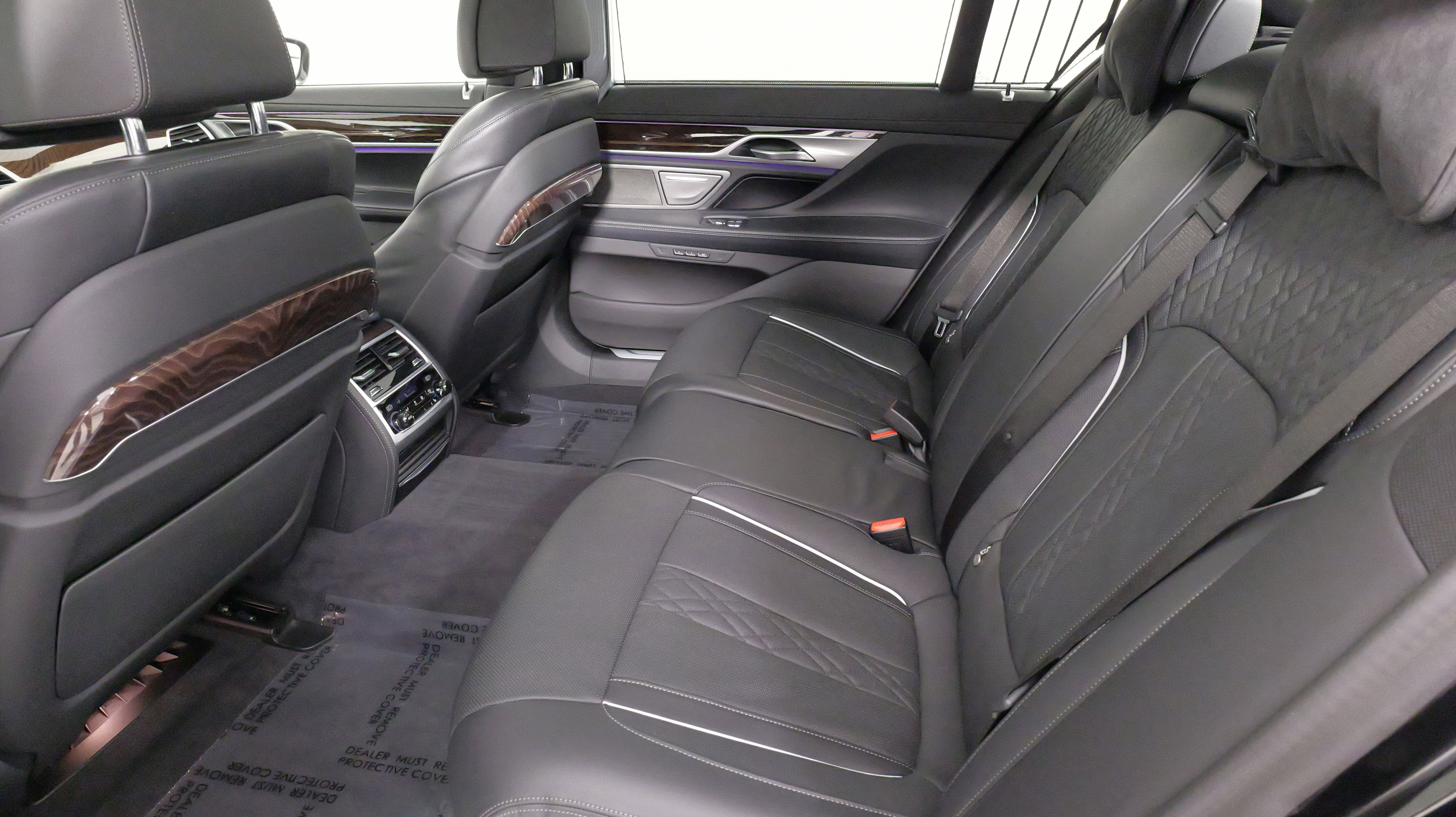 Used 2022 BMW 750i xDrive 750i xDrive w/ Executive Package image 42