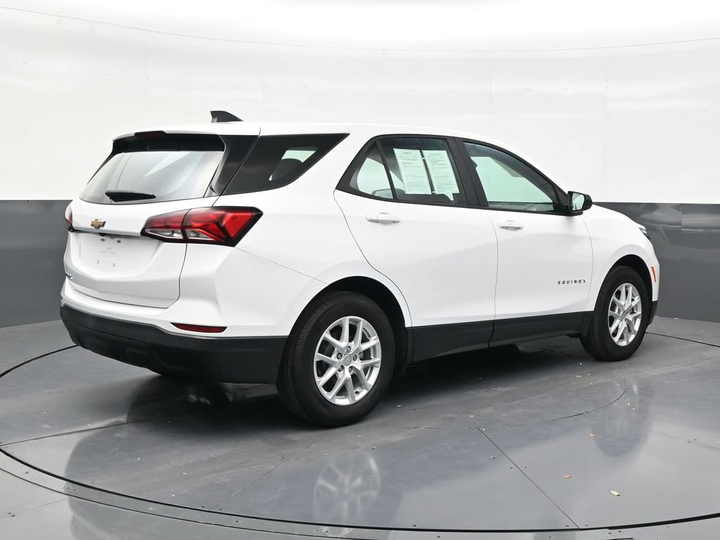 Used 2024 Chevrolet Equinox LS FWD image 5