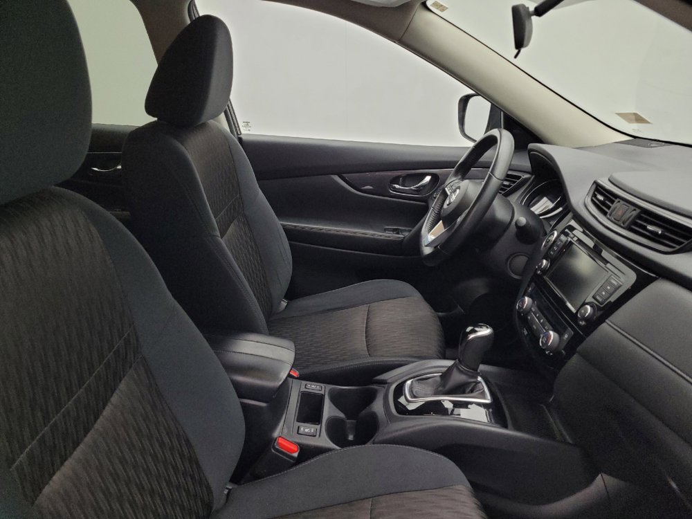 Used 2018 Nissan Rogue SV image 21