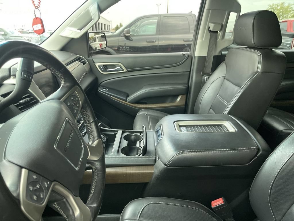 Used 2018 GMC Yukon XL Denali w/ Open Road Package AWD/4WD image 3