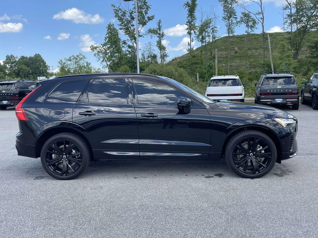 Used 2024 Volvo XC60 T8 Ultimate w/ Protection Package Premier AWD/4WD image 30