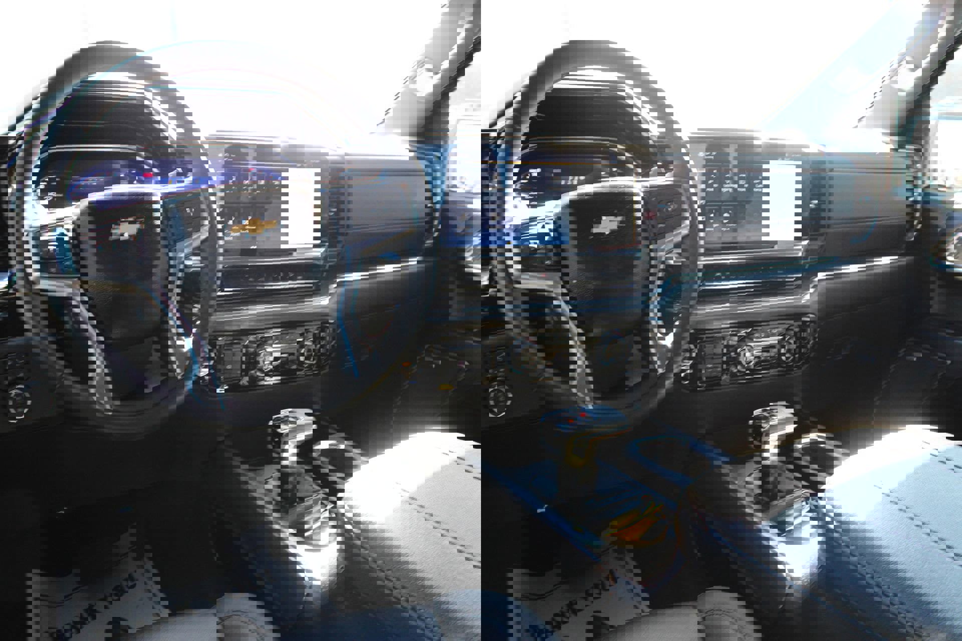 Used 2024 Chevrolet Silverado 1500 LTZ image 14