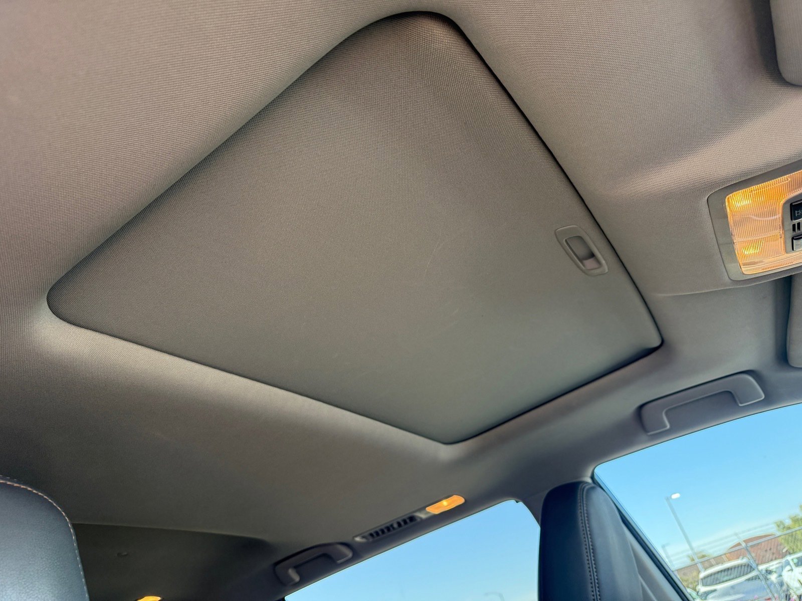 Used 2015 Toyota Highlander Limited FWD image 28