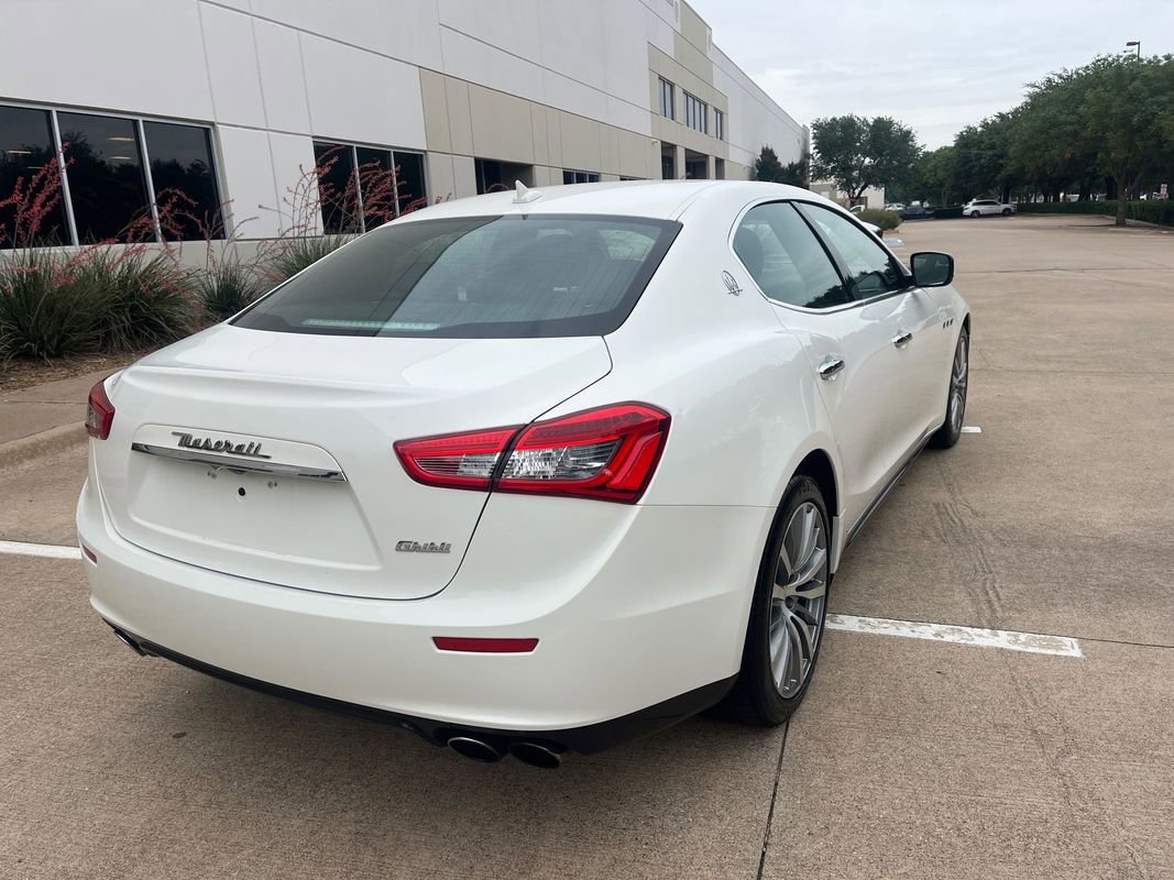 Used 2016 Maserati Ghibli S RWD image 9