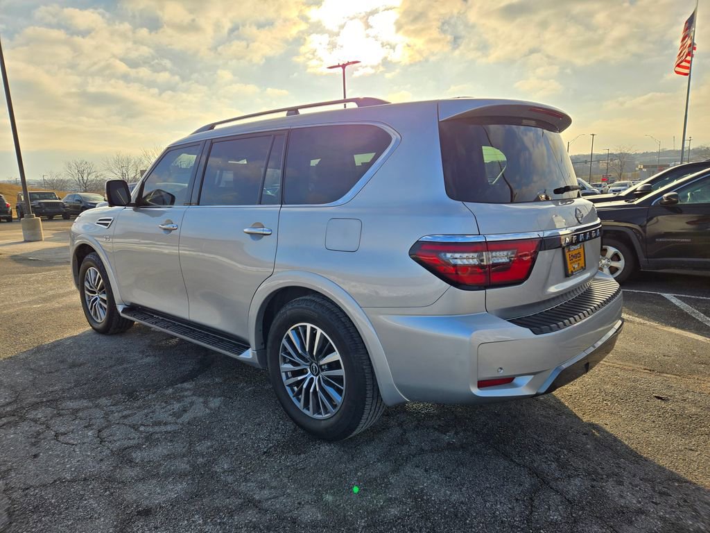 Used 2022 Nissan Armada SL w/ Captain's Chairs Package image 6