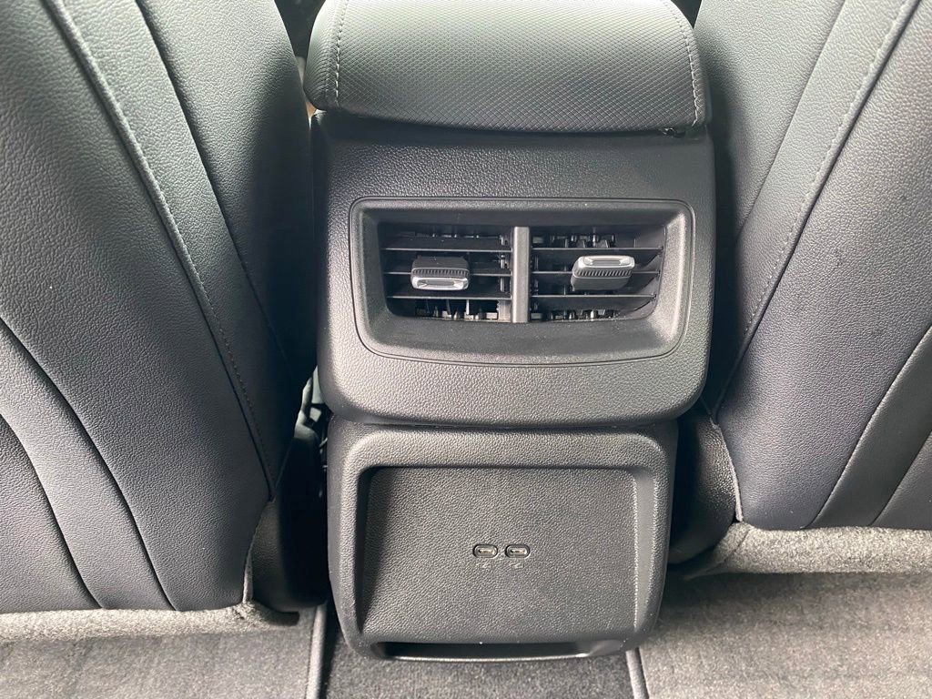 New 2026 Chevrolet Equinox EV RS AWD/4WD image 21