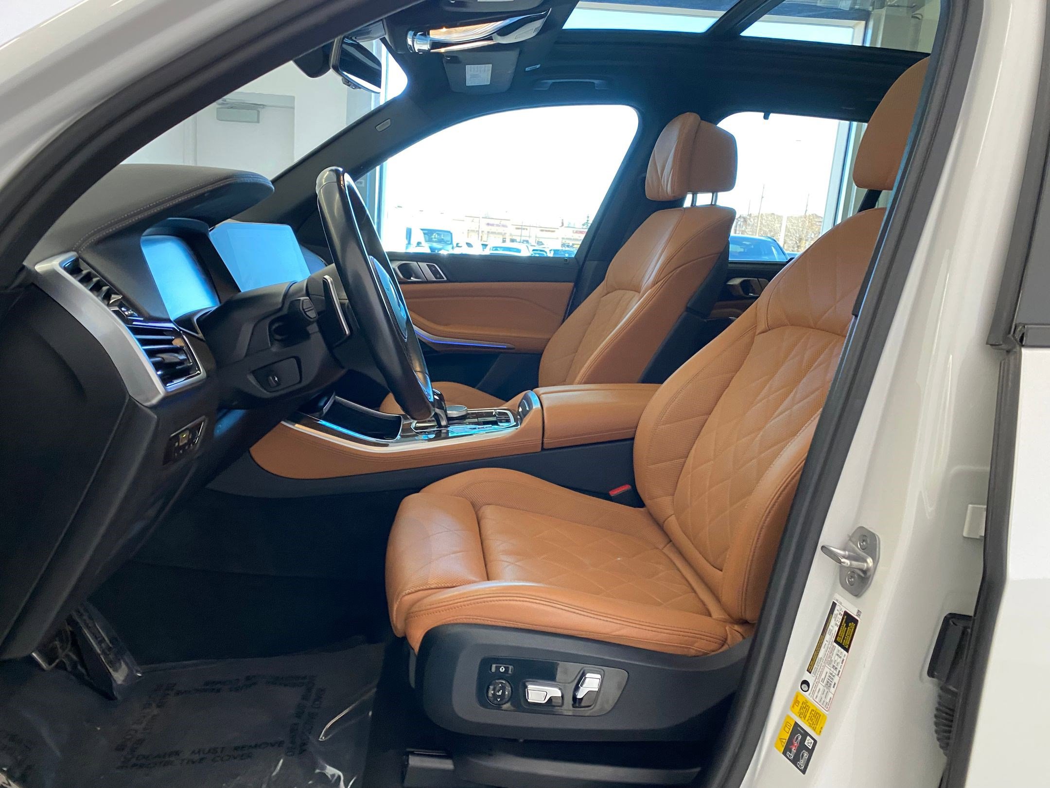 Certified 2023 BMW X5 xDrive45e w/ M Sport Package image 5