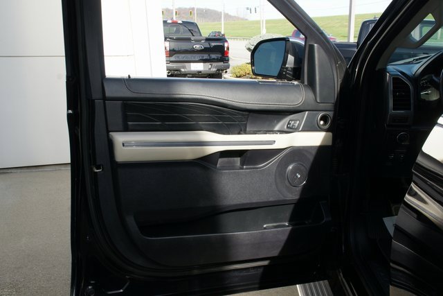 Used 2020 Ford Expedition Platinum image 14