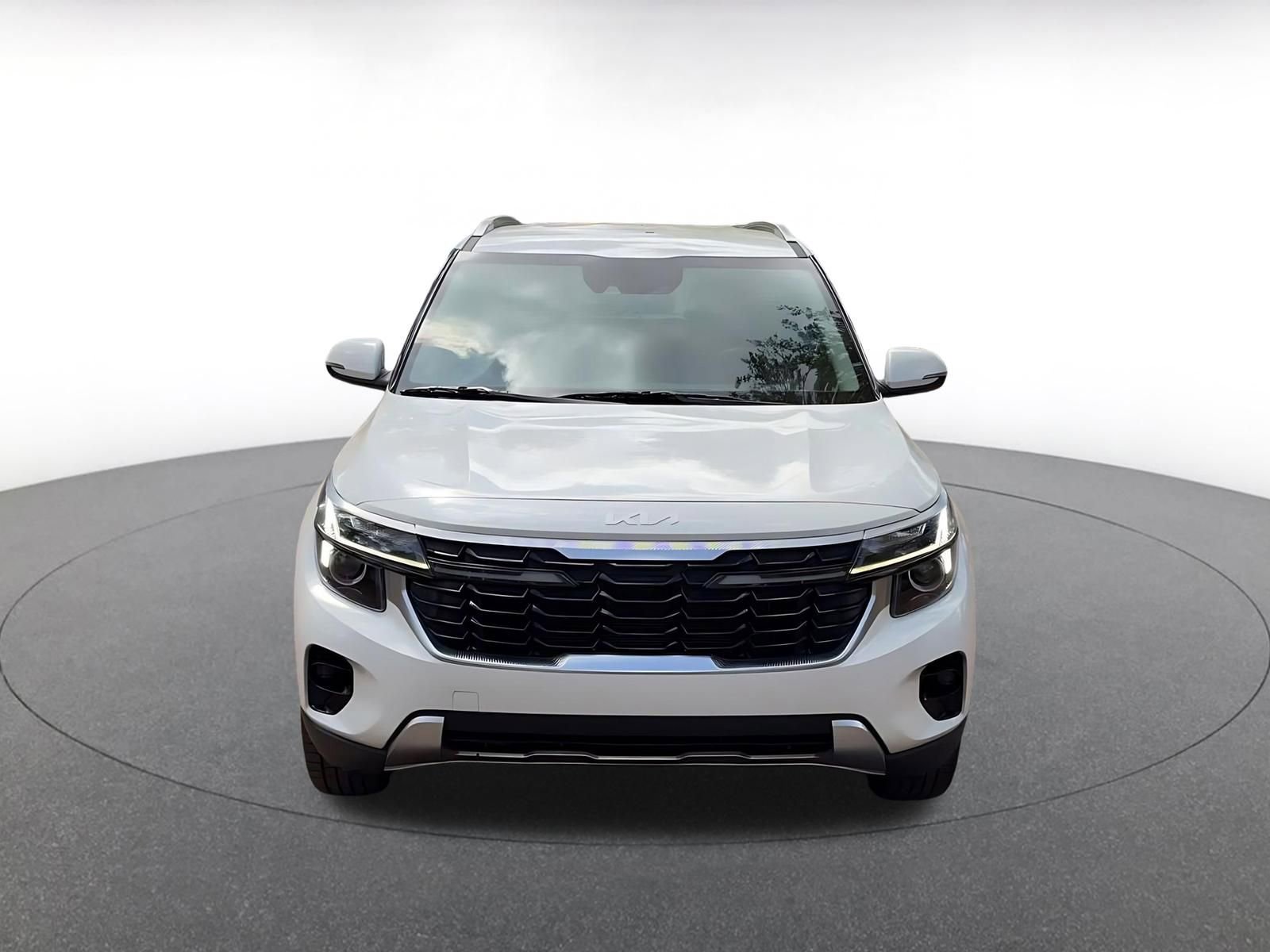 Used 2025 Kia Seltos S image 4