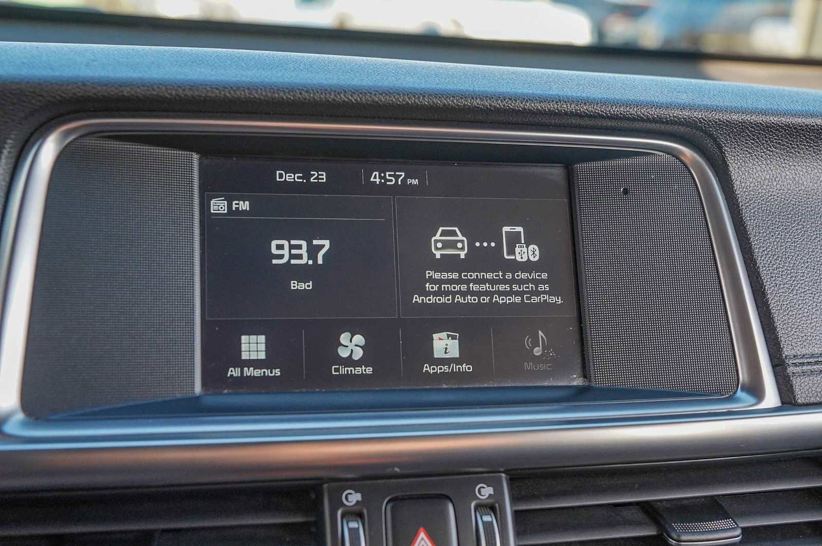 Used 2018 Kia Optima SX image 17