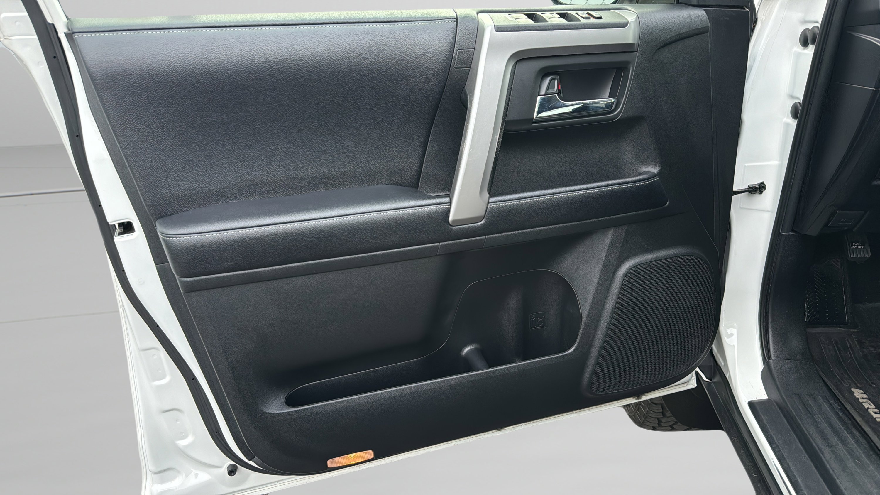 Used 2019 Toyota 4Runner SR5 image 47