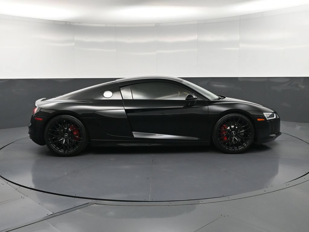Used 2018 Audi R8 V10 w/ 20" Wheel Package RWD image 9