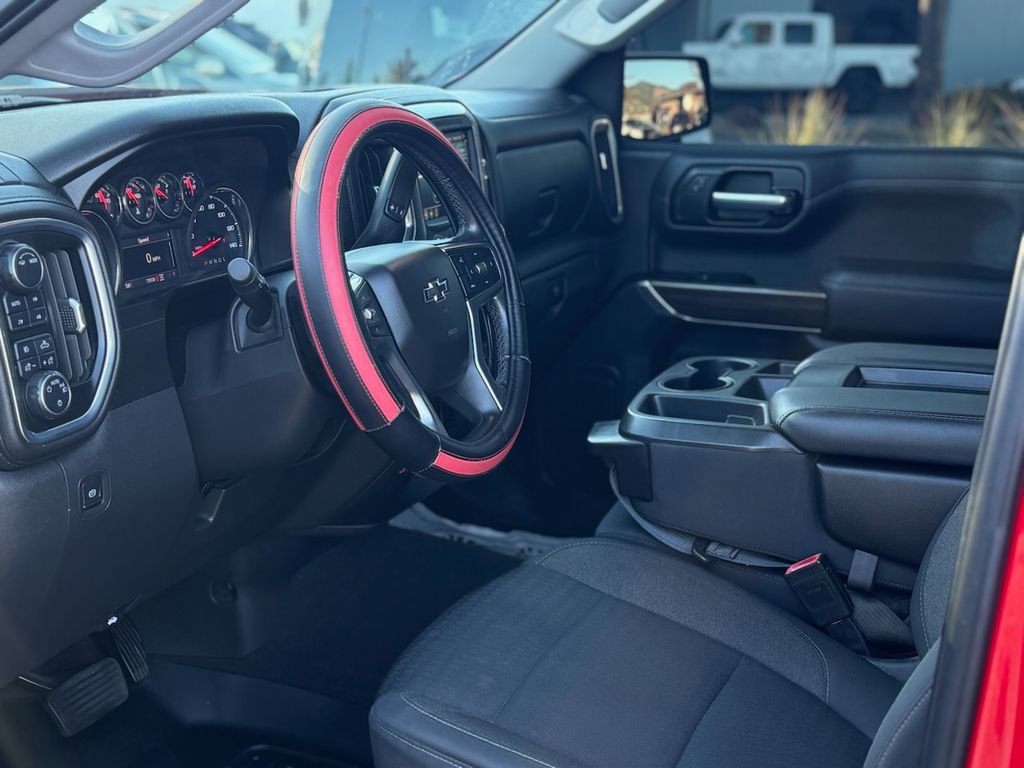 Used 2020 Chevrolet Silverado 1500 LT Trail Boss image 11