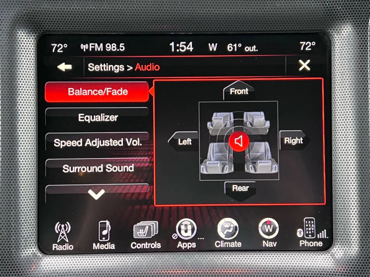 Used 2015 Dodge Challenger SRT w/ Technology Group image 30