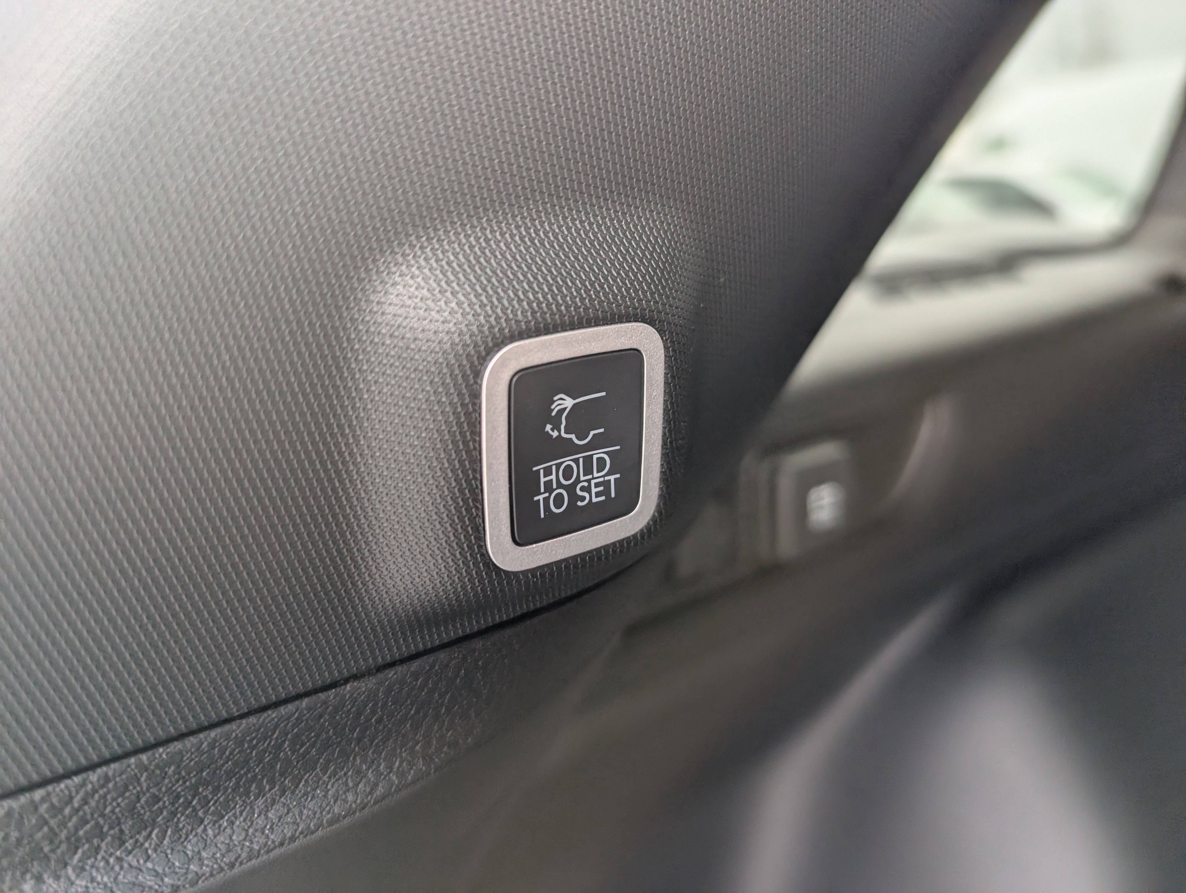 New 2026 Jeep Grand Cherokee Limited image 9