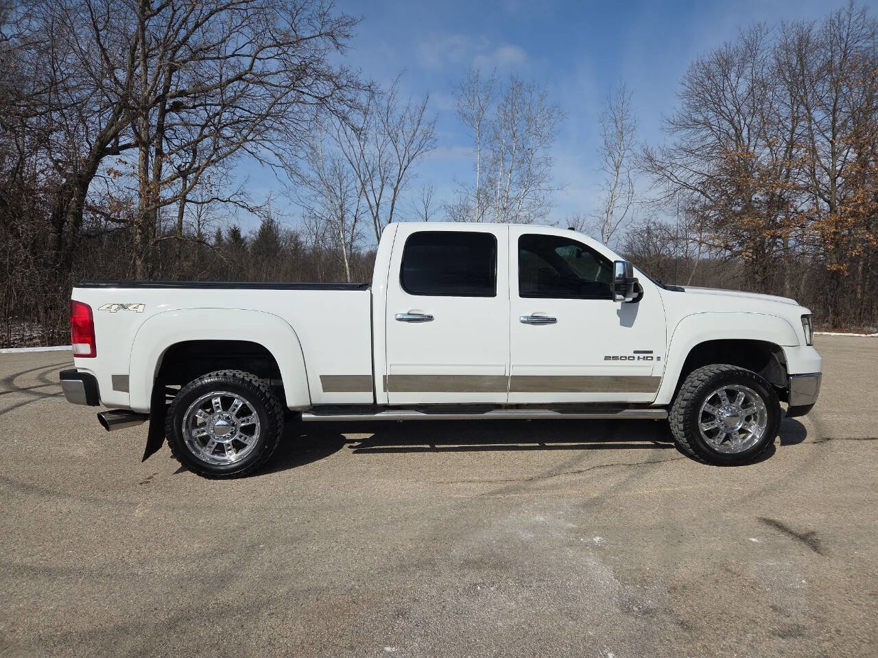 Used 2007 GMC Sierra 2500 SLE w/ SLE2 Preferred Package image 7