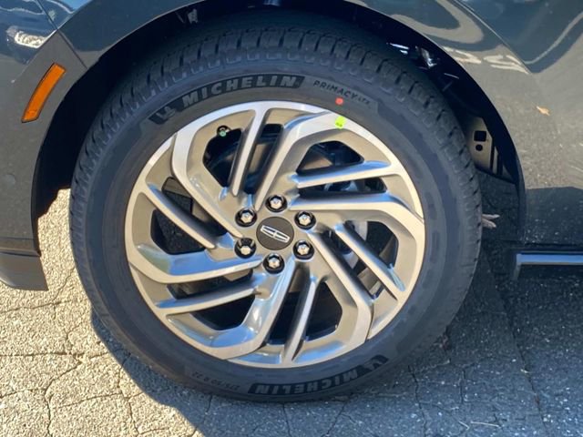 New 2025 Lincoln Navigator Reserve AWD/4WD image 5
