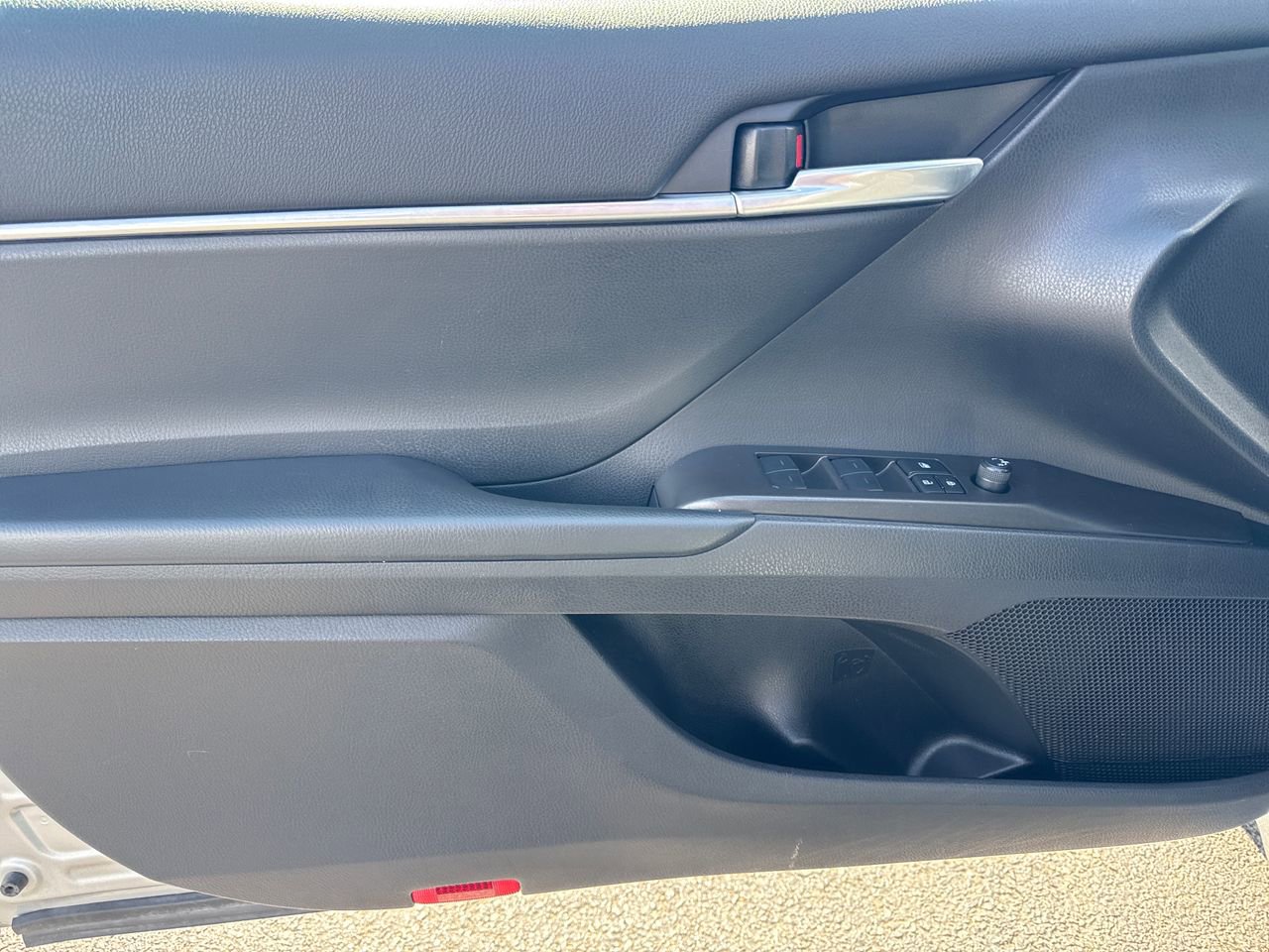 Used 2024 Toyota Camry SE image 14