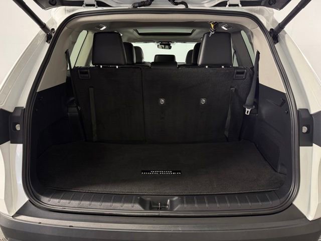 Used 2024 Toyota Grand Highlander AWD image 24