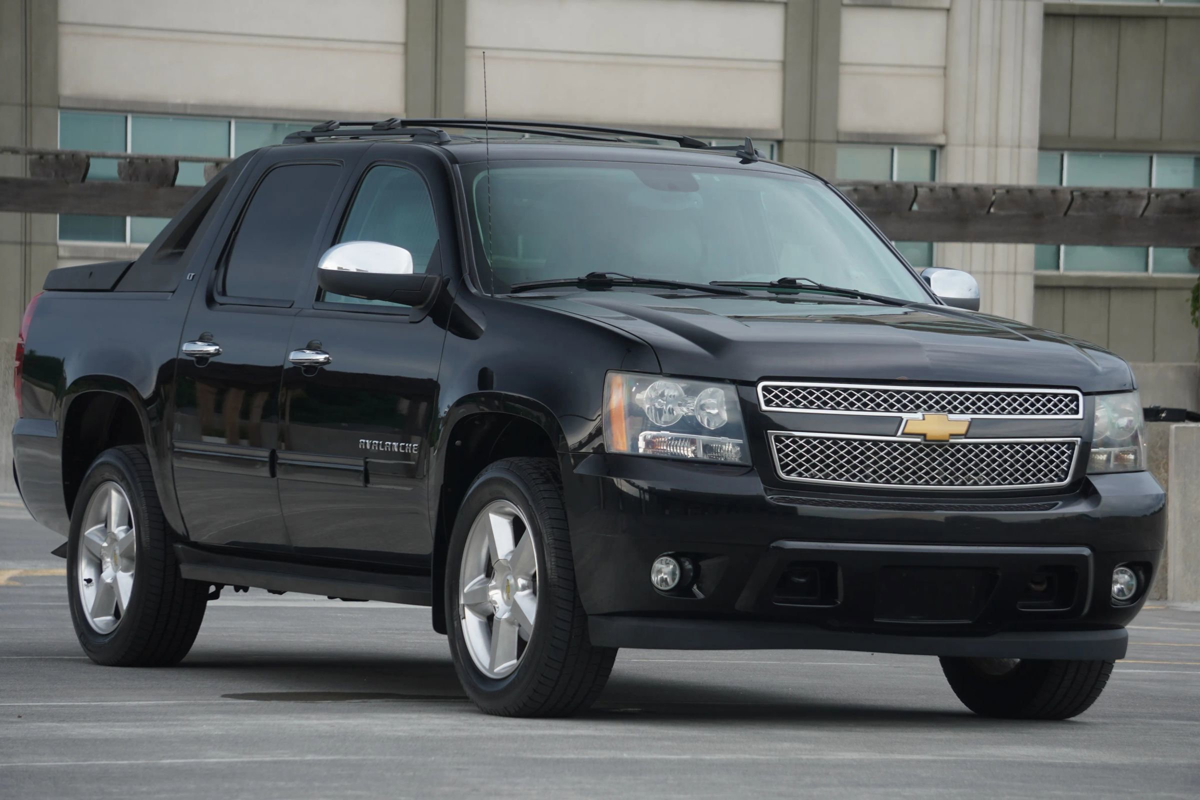 Used 2012 Chevrolet Avalanche LT w/ All-Star Edition image 3