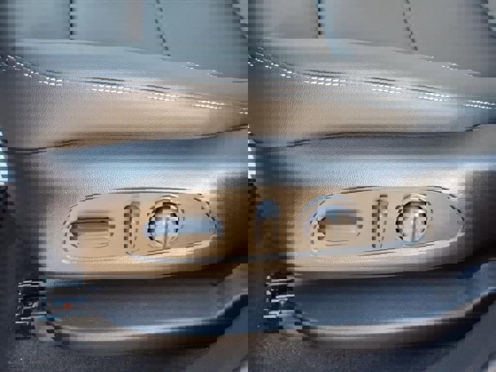 New 2026 Chevrolet Blazer LT image 12