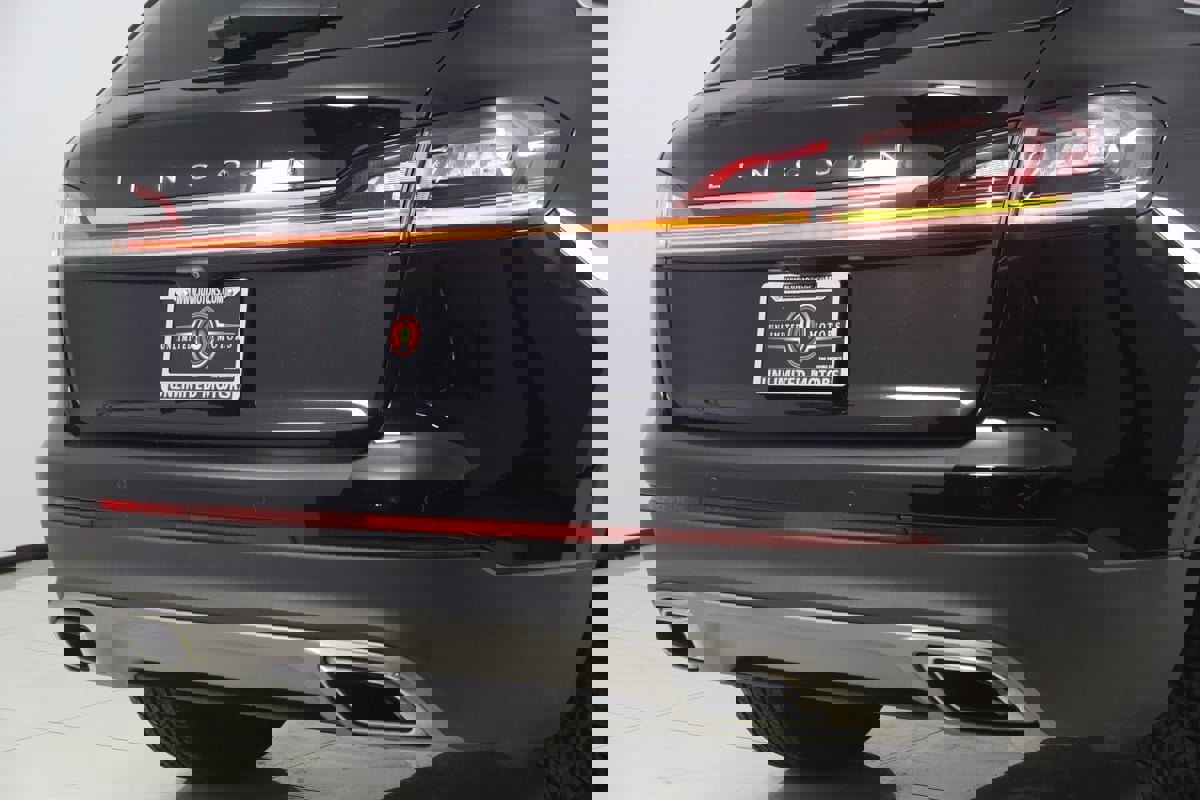 Used 2022 Lincoln Nautilus Reserve AWD/4WD image 45