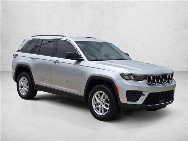 New 2026 Jeep Grand Cherokee Laredo RWD image 6