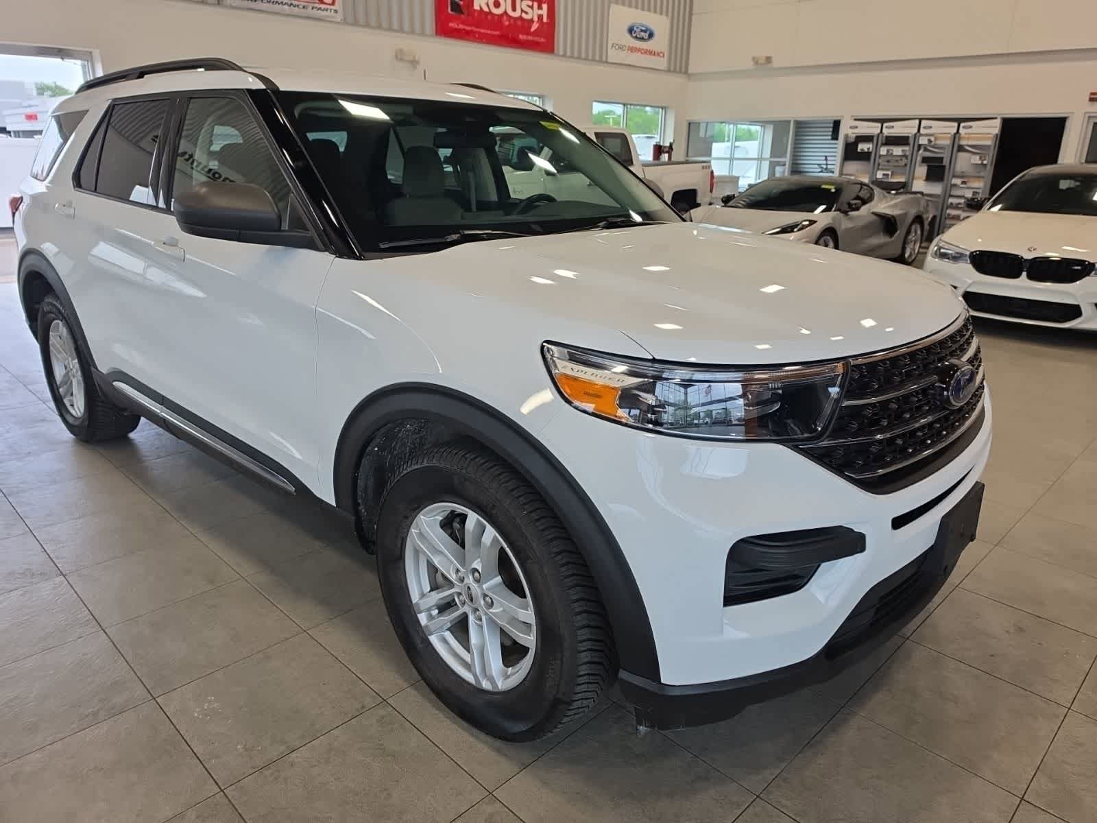 Used 2020 Ford Explorer XLT w/ Comfort Package AWD/4WD image 5