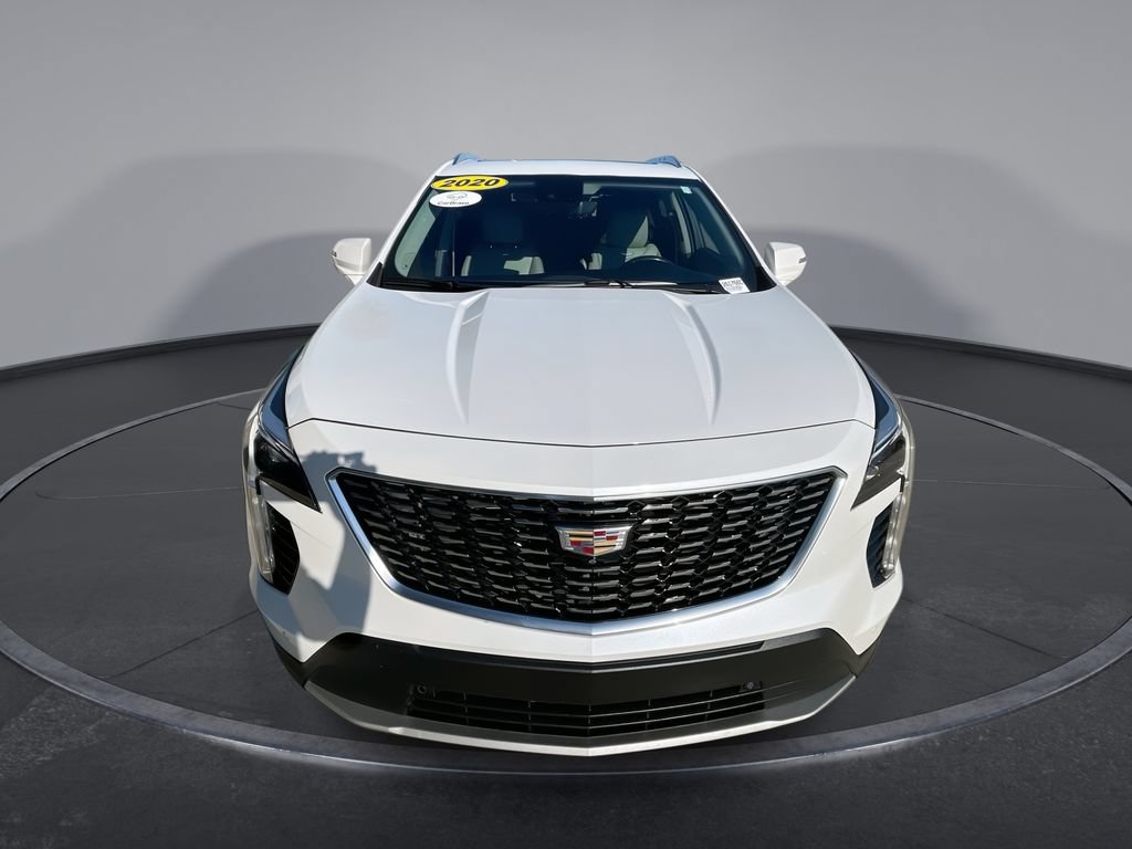 Used 2020 Cadillac XT4 Premium Luxury w/ Enhanced Visibility Package FWD image 3