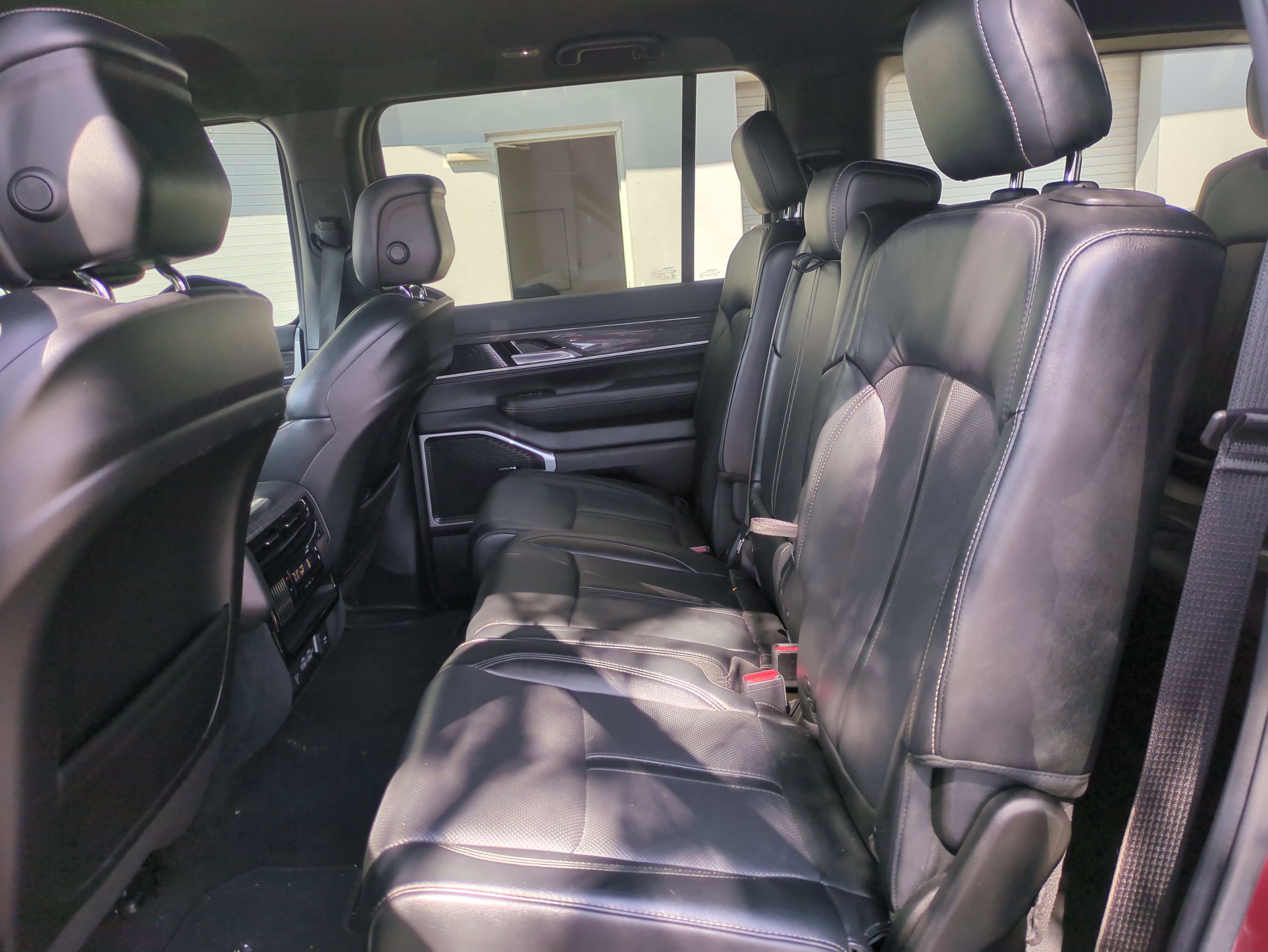 Used 2022 Jeep Wagoneer Series II image 7