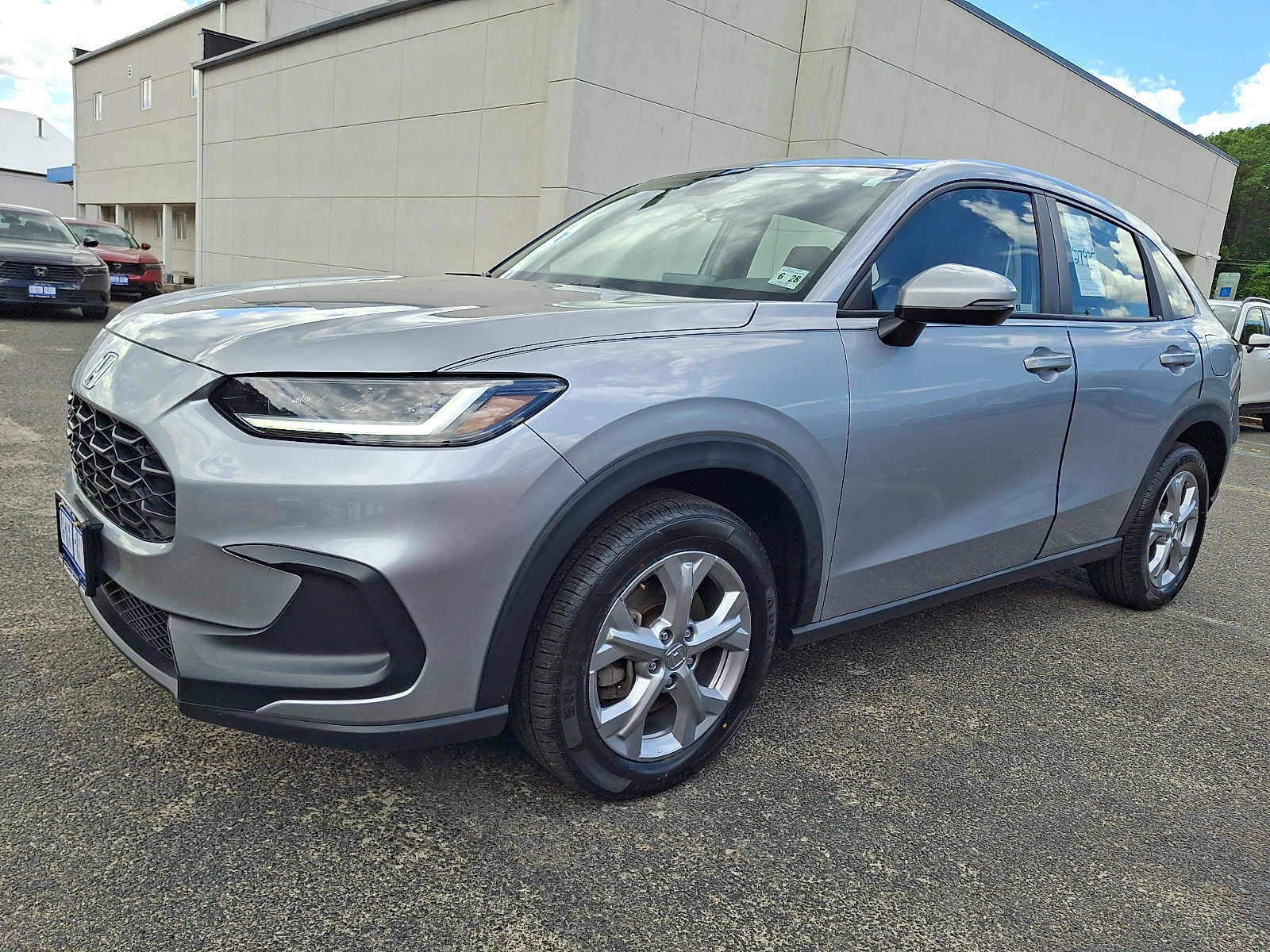 Used 2023 Honda HR-V LX image 3