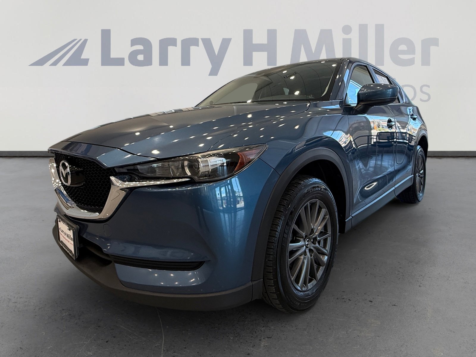 Used 2017 MAZDA CX-5 Touring w/ Preferred Equipment Package image 1