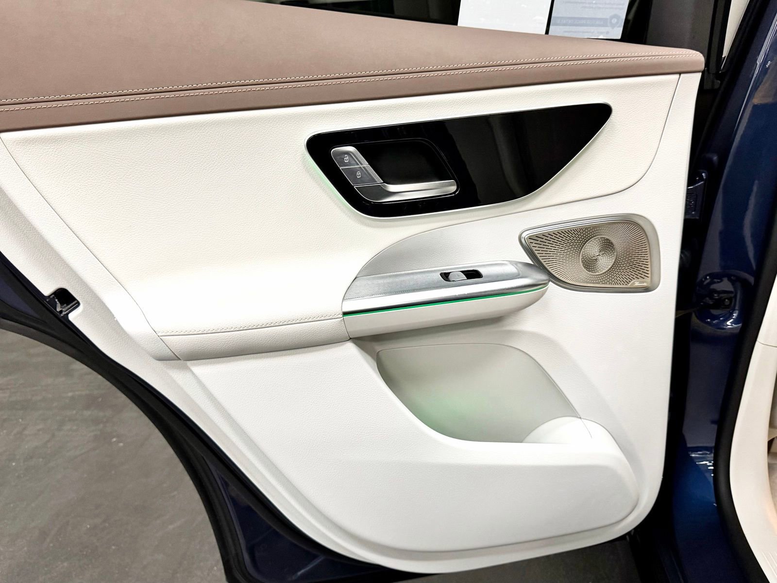 Certified 2023 Mercedes-Benz EQE 350+ 4MATIC SUV image 38