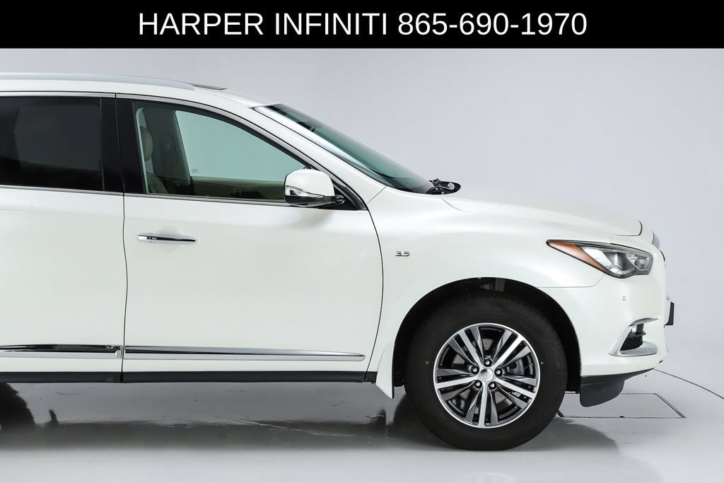 Used 2017 INFINITI QX60 Luxe w/ Premium Plus Package AWD/4WD image 13