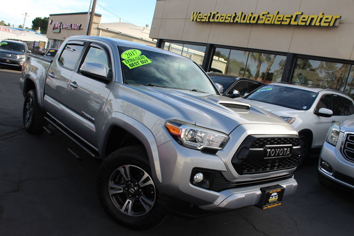 Used 2017 Toyota Tacoma TRD Sport w/ Tow Package RWD image 34