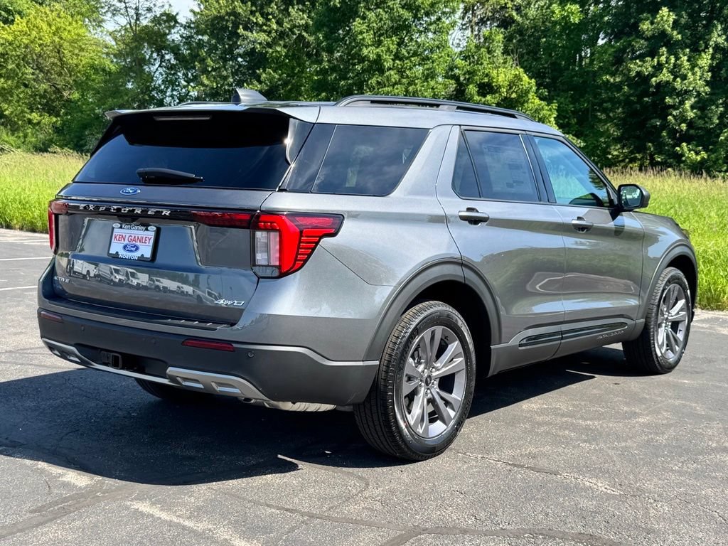 New 2026 Ford Explorer Active w/ Active Comfort Package AWD/4WD image 9